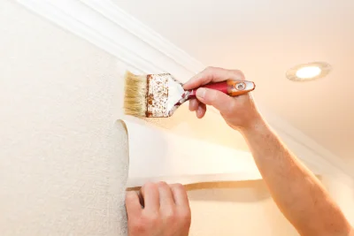Pose de papier peint à Censerey — revêtements muraux et toiles de verre